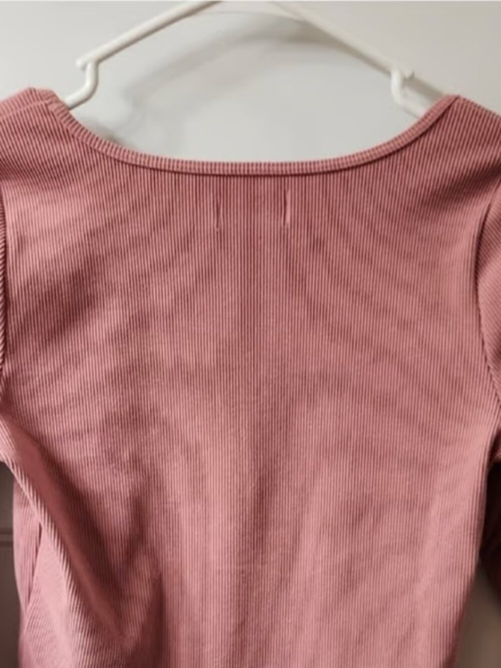 Hollister Ribbed Top - Picture 3 of 3